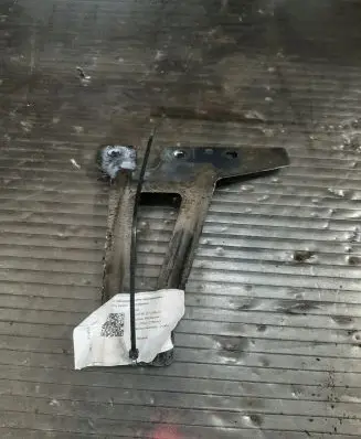 Skoda Superb B6 (3T) Radiator support slam panel bracket 3T0805489