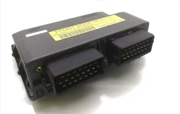 Toyota Corolla E110 Door control unit/module F8FF-13C791-AD LNC2120AE
