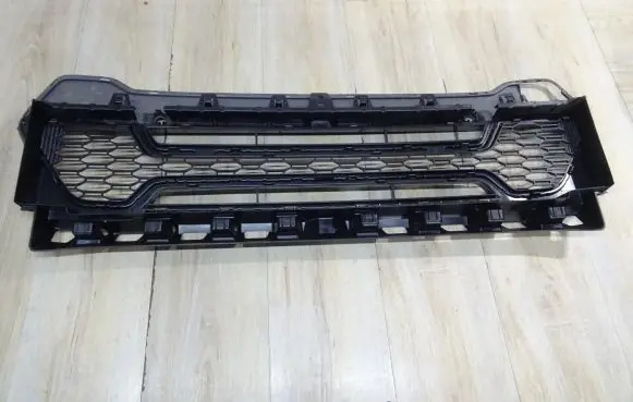 BMW X1 F48 F49 Front bumper lower grill 5A0B678