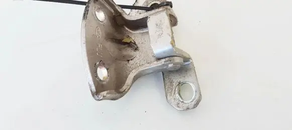 KIA Cerato Rear door lower hinge