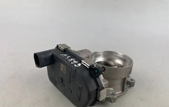 Audi A3 8Y Throttle valve 04E133062T