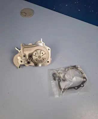 Renault Clio II Water pump 7700861686 7701478018 8200146298