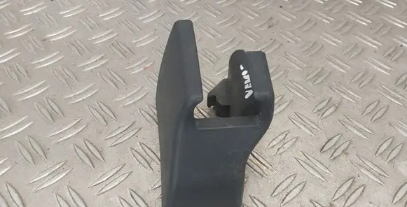 Toyota Verso Front passenger seat rail trim 721570F030