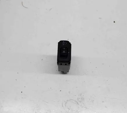 Mitsubishi Outlander Headlight level height control switch