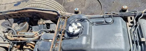 Nissan Pathfinder R51 Fuel tank 