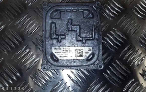 BMW 3 E92 E93 LED ballast control module 7263087