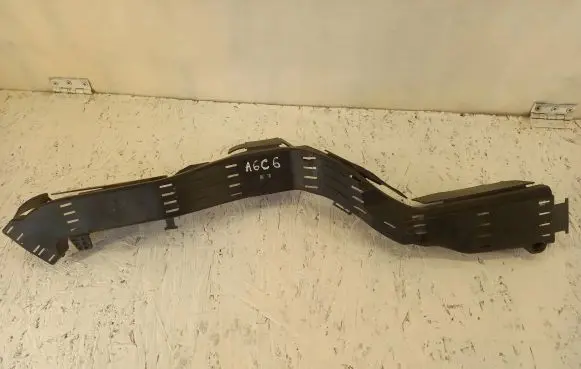 Audi A6 S6 C6 4F Other engine bay part 4F0971822