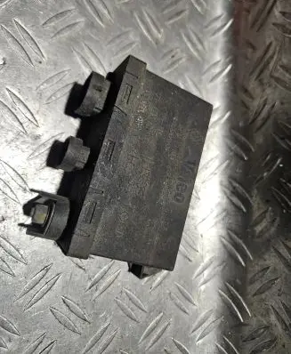 Glow plug pre-heat relay