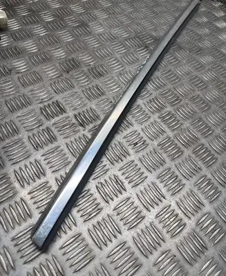 Mercedes-Benz E A207 Rear glass trim 