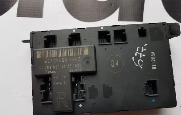 Mercedes-Benz C W203 Door control unit/module A2038201485 2038201485