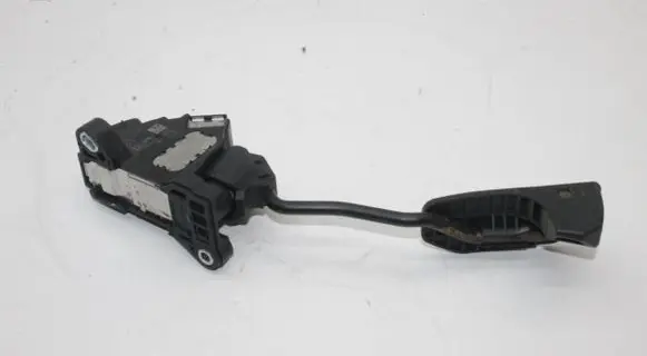 Toyota Auris E180 Accelerator throttle pedal 7811002150