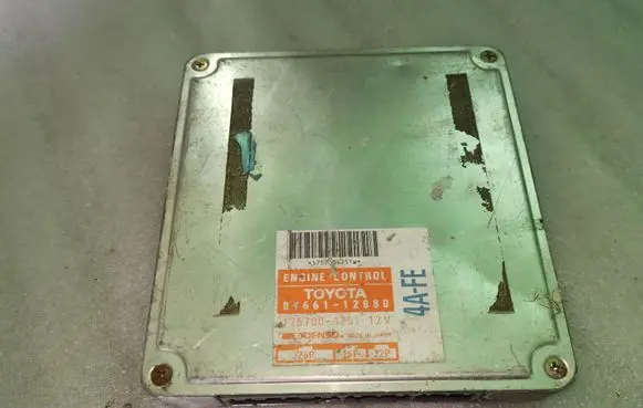 Toyota Corolla E110 Engine control unit/module 8966112880 1757004251