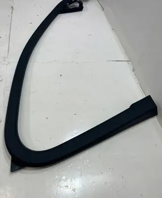 Audi A8 S8 D4 4H Front door window/glass frame 4H0867609A | 68475634065313,241