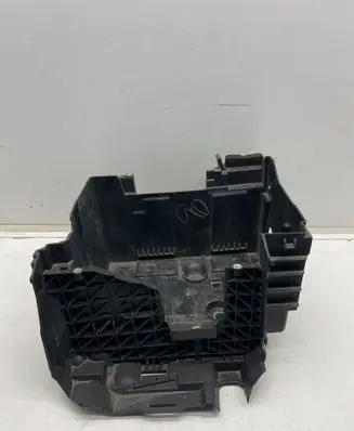 Battery box tray