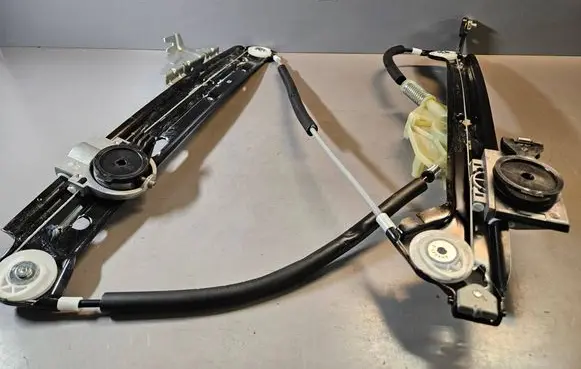 BMW 5 GT F07 Rear window lifting mechanism without motor 7197923 51357197923