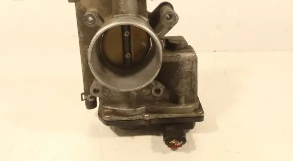 Mazda 6 Throttle body valve L3R413640