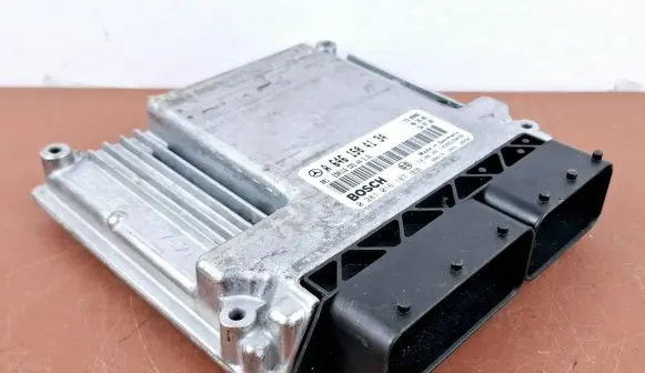 Mercedes-Benz C W204 Engine control unit/module ECU A6461504134