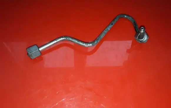 Ford C-MAX II Fuel injector supply line/pipe Z947