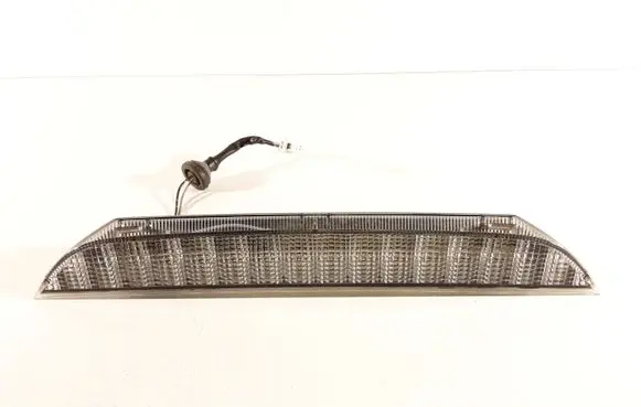 Mitsubishi Outlander Third/center stoplight P5631 A048707 021906