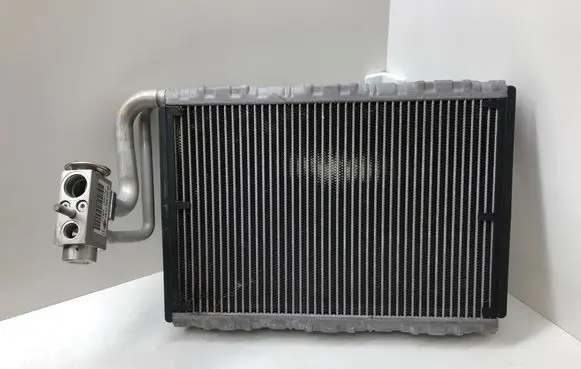 Air conditioning (A/C) radiator (interior)