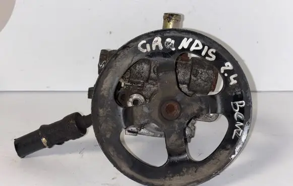 Mitsubishi Grandis Power steering pump