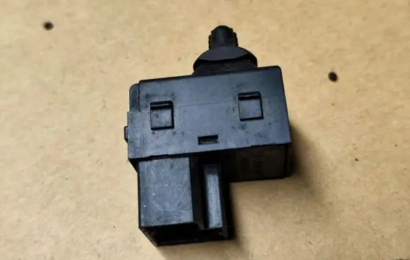 Jeep Grand Cherokee (WJ) Electric window control switch 56007695