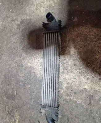 Ford Focus Intercooler radiator 22JAN200720 3M5H9L440AE