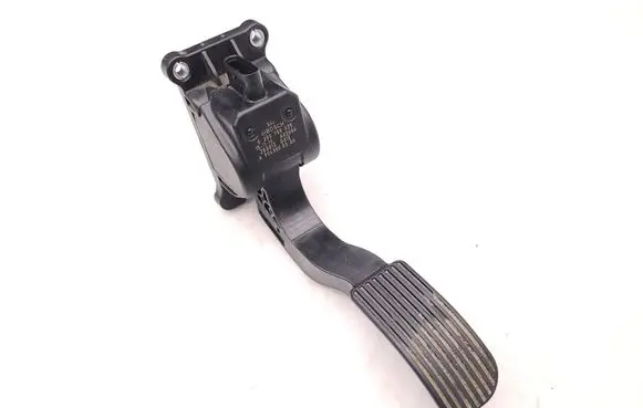 Mercedes-Benz Sprinter W906 Accelerator throttle pedal A9063000304 0280755025 ZGS013Q018