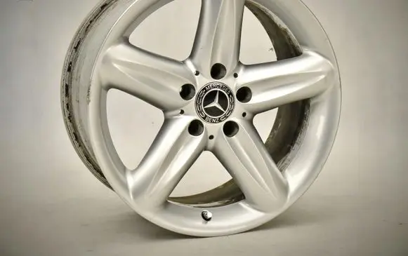Mercedes-Benz SL R230 R17 alloy rim A2304012402