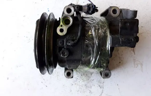Nissan X-Trail T30 Air conditioning (A/C) compressor (pump)