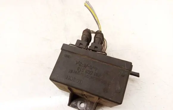 Fiat Stilo Glow plug pre-heat relay 0281003018