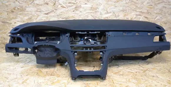 Peugeot 508 Dashboard 9688550677