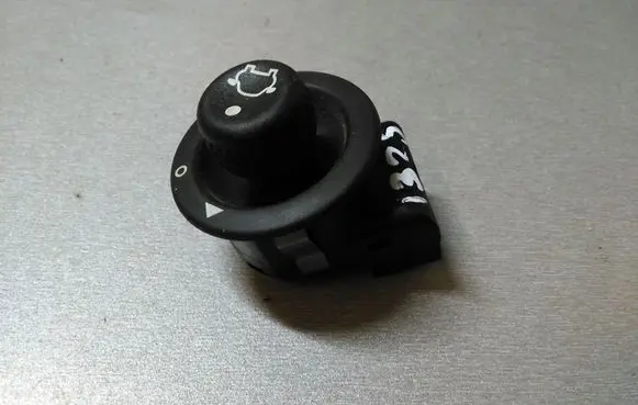 Ford Fiesta Wing mirror switch 93BG17B676BB