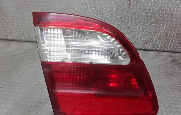 Mercedes-Benz E W211 Tailgate rear/tail lights A2118201364