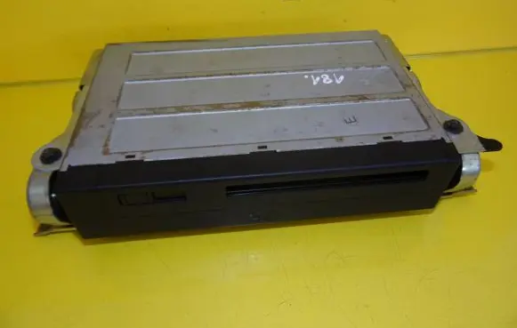 Navigation unit CD/DVD player