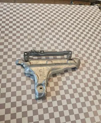 Porsche Macan (95B) Heat shield in engine bay 94611133731 94611142076