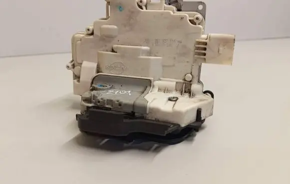 Audi A4 S4 B7 8E 8H Front door lock 8E1837016AA