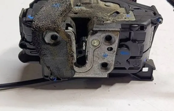 Renault Scenic III - Grand scenic III Front door lock 805030007R