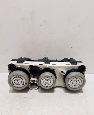 Mitsubishi Colt Climate control unit PMN164569U TMA06112823KC1