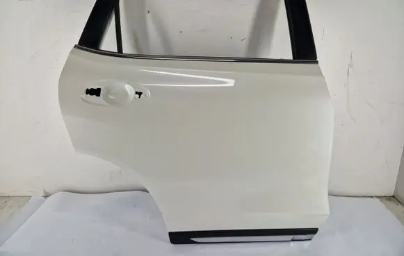 Nissan X-Trail T32 Rear door 