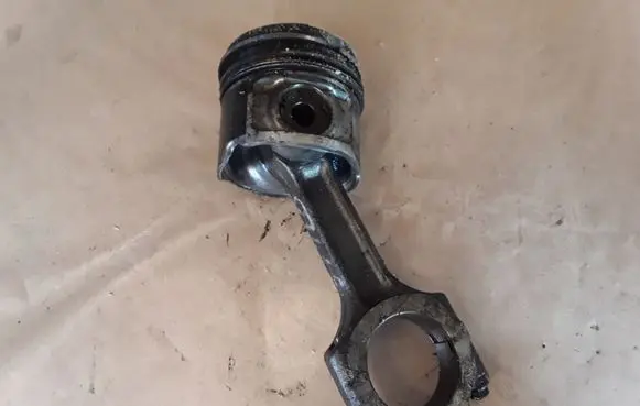 Fiat Stilo Piston with connecting rod NOCODE