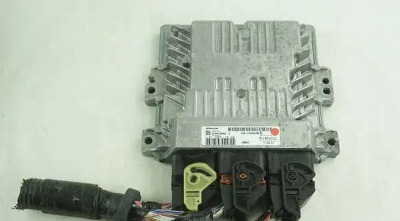 Mazda 3 II Engine control unit/module ECU AV6112A650PE S180138002