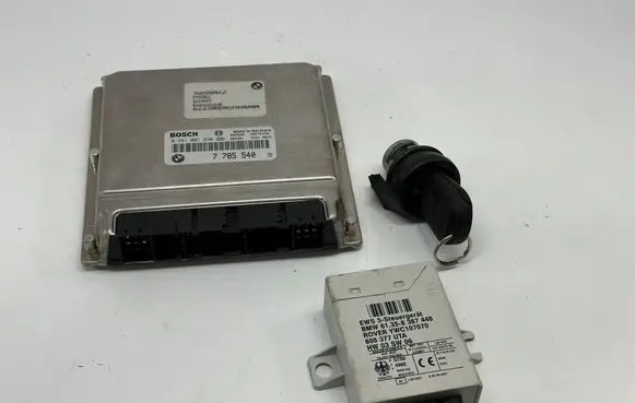 BMW 5 E39 Engine ECU kit and lock set 7785540 13617785540 8384448