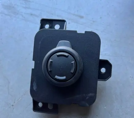Land Rover Defender Seat control module L8B214A701 92475202470014 L8B214A701cb