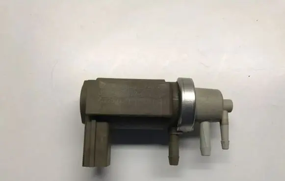 Audi A4 S4 B6 8E 8H Turbo solenoid valve 059906627C 72290321