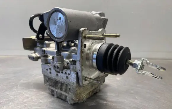 Toyota Yaris ABS Pump 4721052180