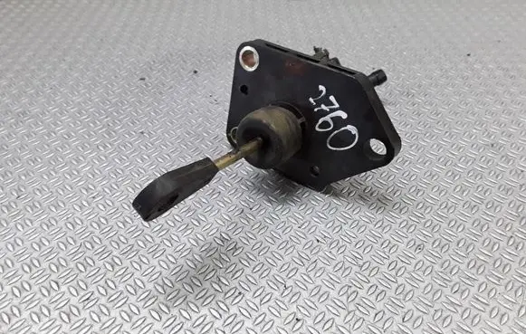 Hyundai Tucson JM Clutch slave cylinder 