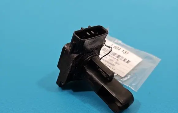 Toyota Auris 150 Mass air flow meter 2220433010 IMPRK1604137
