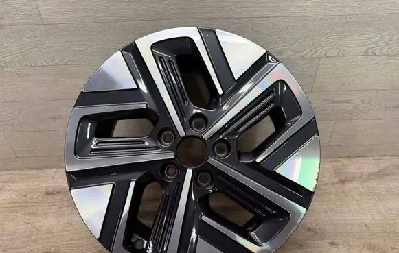 Hyundai Kona I R17 alloy rim 52910DD100