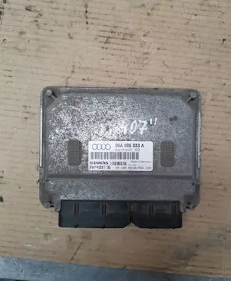 Audi A3 S3 8L Engine control unit/module 06A906033A 5WP432875